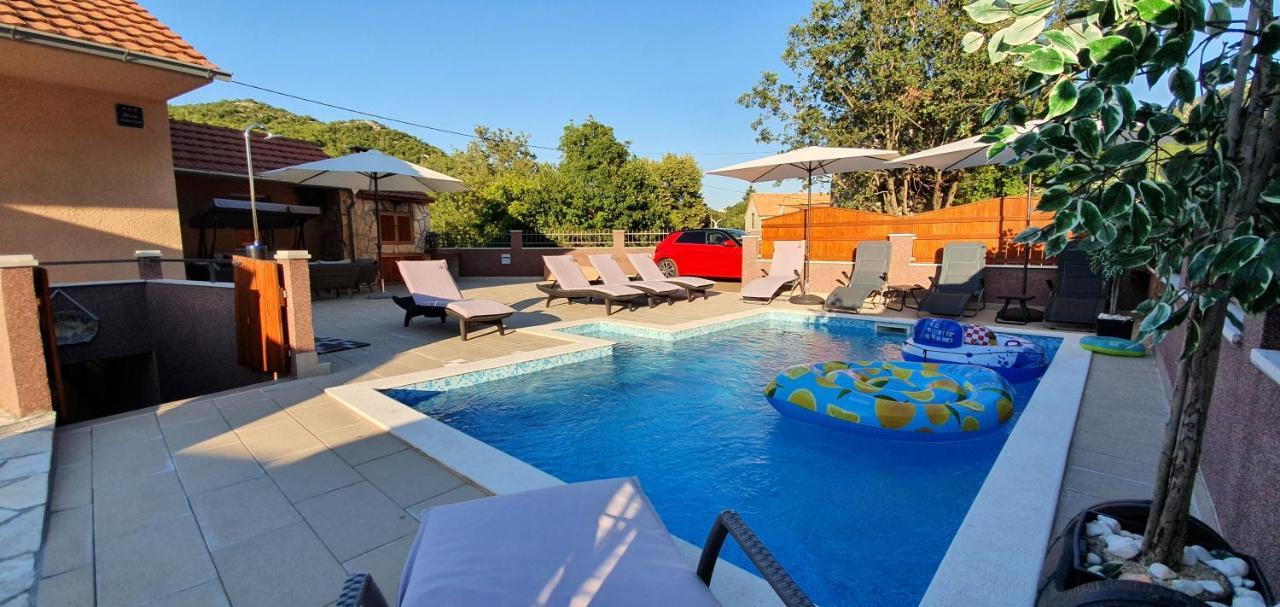 Holiday Home Jass Near Makarska Zagvozd Екстериор снимка