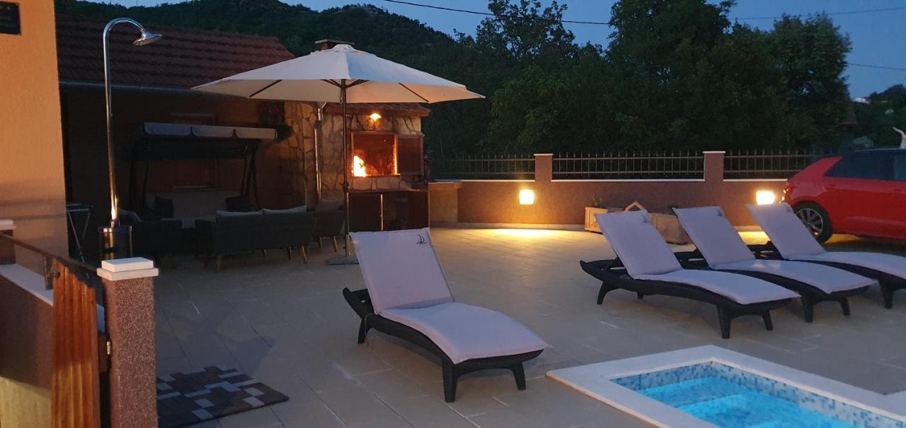 Holiday Home Jass Near Makarska Zagvozd Екстериор снимка